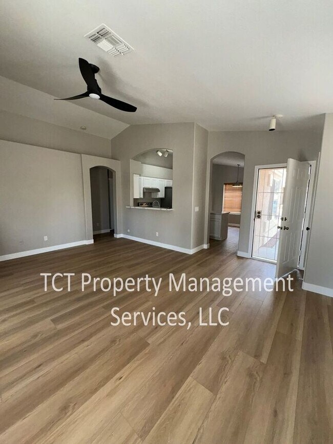 1855 E Palomino Dr Gilbert, AZ 85296 photo 2