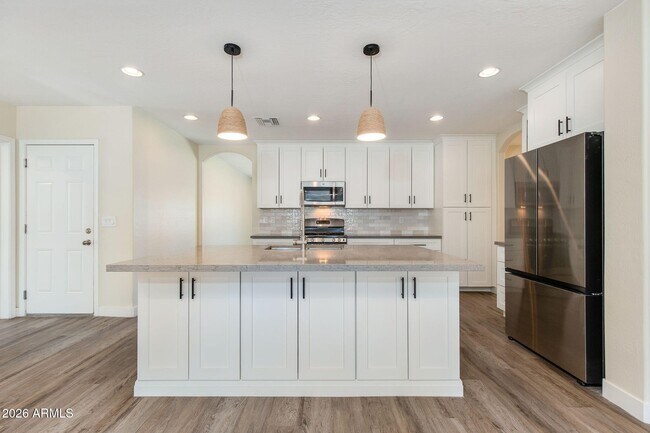 5002 E Mitchell Dr Phoenix, AZ 85018 photo 5