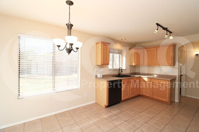 1747 E Los Alamos St Gilbert, AZ 85295 photo 4