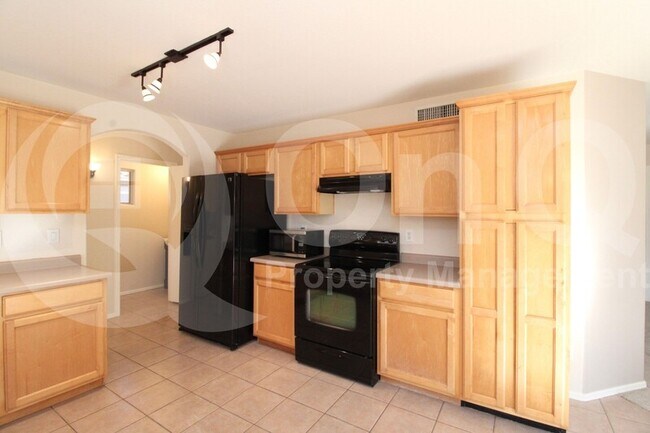 1747 E Los Alamos St Gilbert, AZ 85295 photo 3
