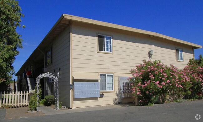 1220 Dana Dr unit 1220 Dana Dr. #V photo 3