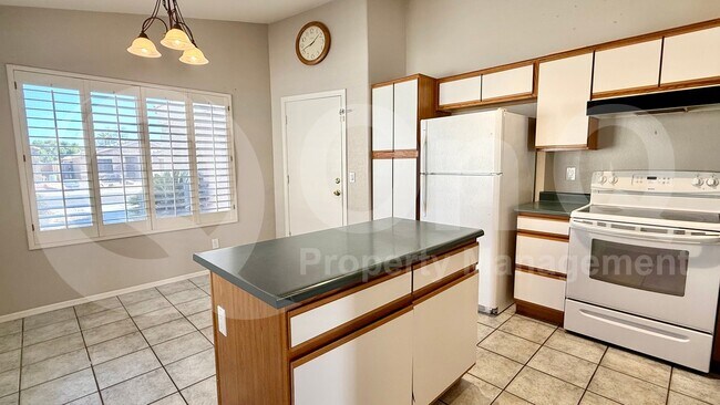 1172 W 18th Ave Apache Junction, AZ 85120 photo 3