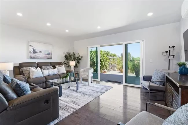 5447 Soledad Rd San Diego, CA 92037 photo 4