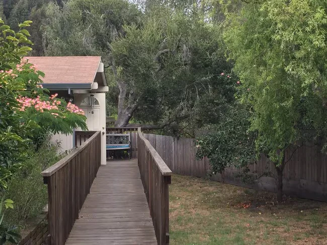 883 Buena Vista Dr Watsonville, CA 95076