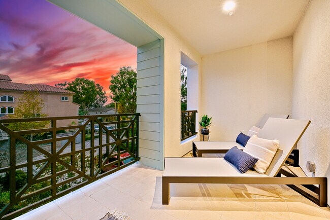 343 Oak Ave Carlsbad, CA 92008 photo 3