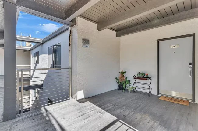 7 Embarcadero West Oakland, CA 94607 photo 3