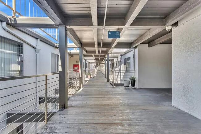 7 Embarcadero West Oakland, CA 94607