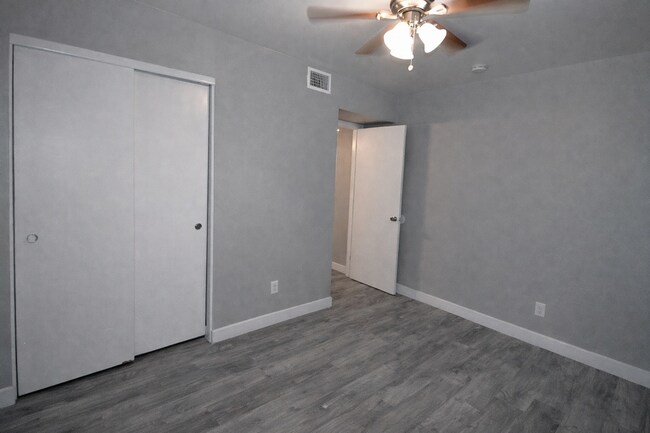 2110 W Mariposa St Phoenix, AZ 85015 photo 4