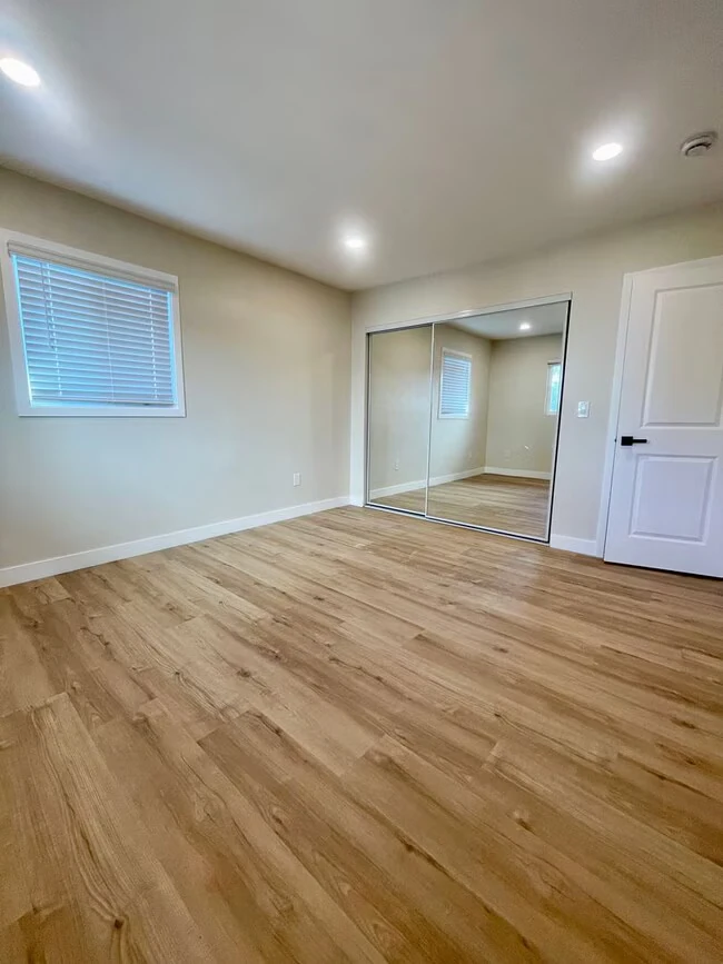 8862 Golf Dr Spring Valley, CA 91977 photo 2