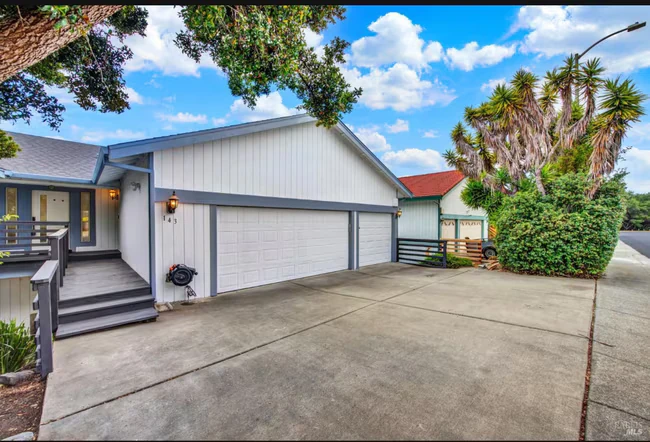 143 Creekview Dr Vallejo, CA 94591