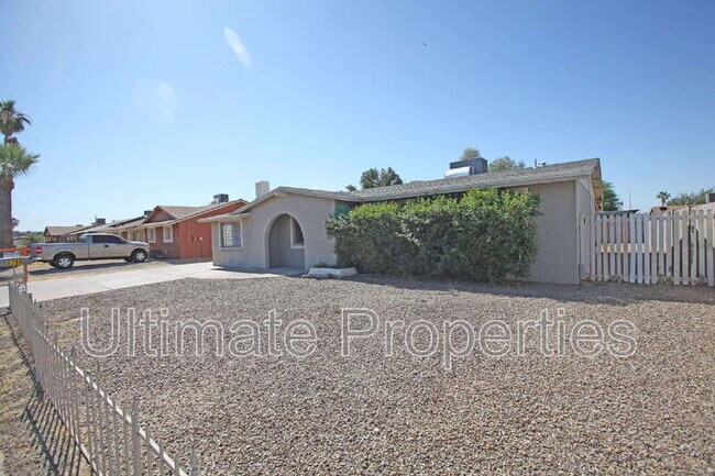 6755 W Montebello Ave Glendale, AZ 85303 photo 2