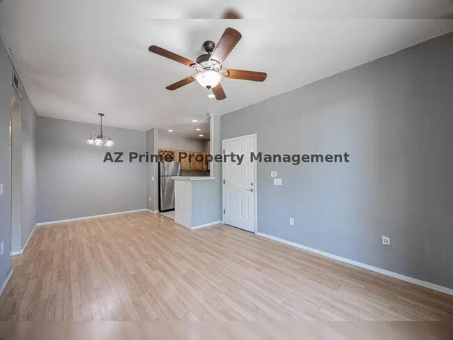 2929 W Yorkshire Dr Phoenix, AZ 85027 photo 3