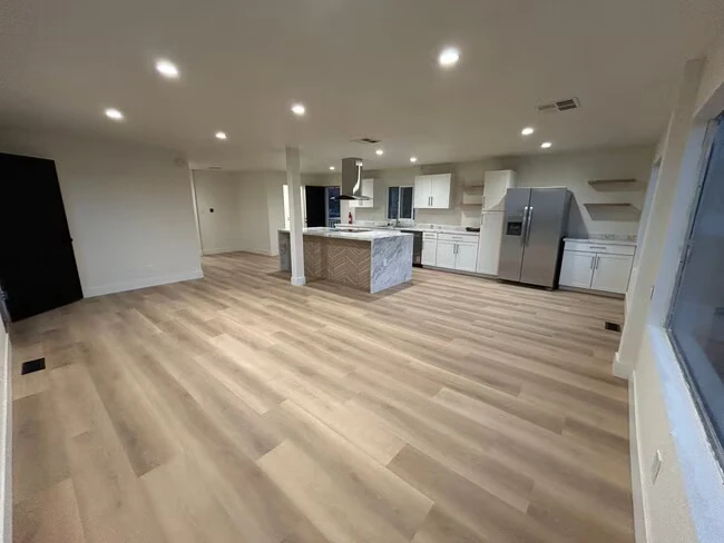 31352 Via Curtidor Winchester, CA 92596 photo 2