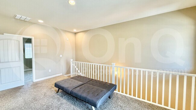 1367 S Country Club Dr Mesa, AZ 85210 photo 3