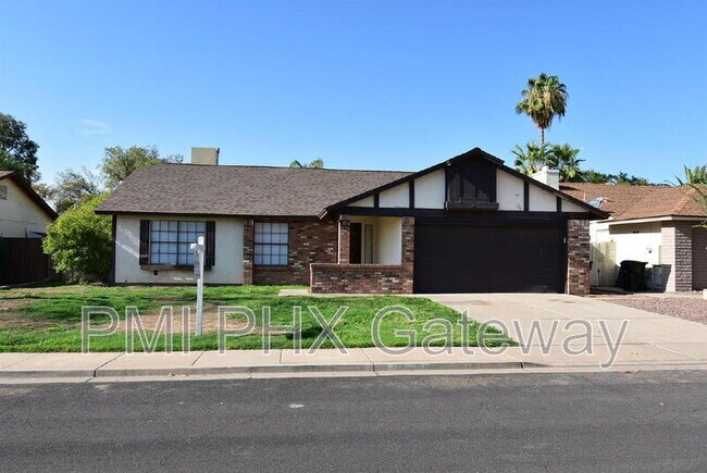 954 W Osage Ave photo 4