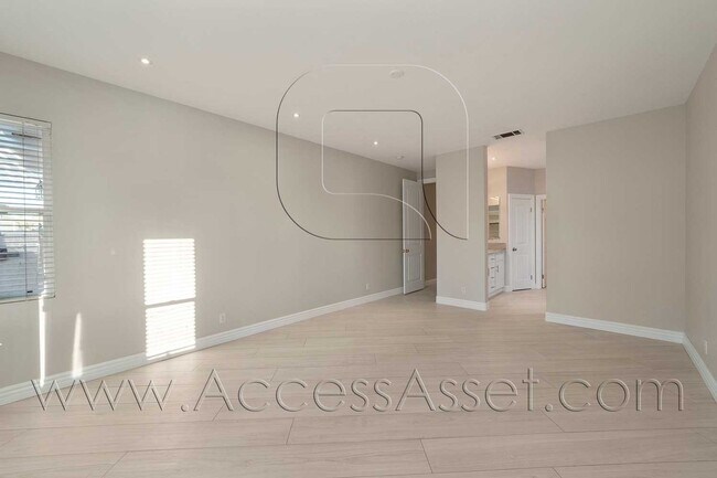 30986 Crystalaire Dr Temecula, CA 92591 photo 5