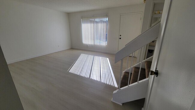 4475 Anne Sladon St Oceanside, CA 92057 photo 4