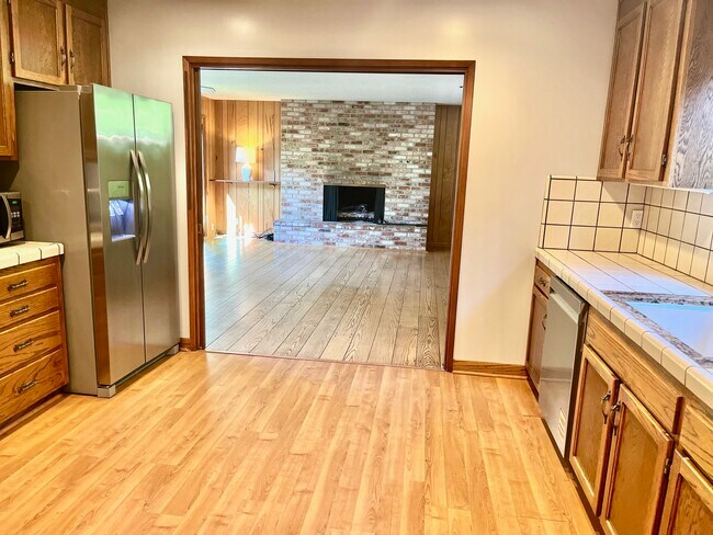124 Lester Ln Los Gatos, CA 95032 photo 5