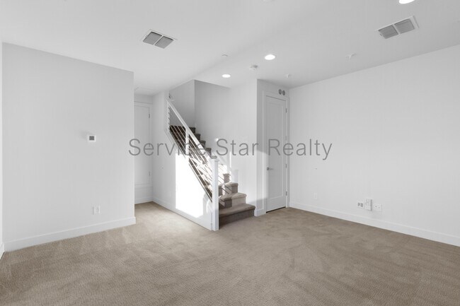6850 E McDowell Rd Scottsdale, AZ 85257 photo 4