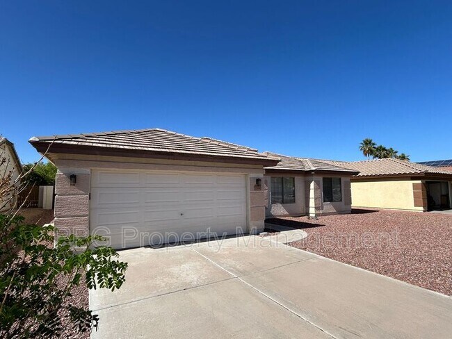 13444 W Paradise Ln Surprise, AZ 85374 photo 3