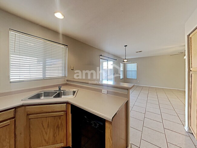 11940 W Charter Oak Rd El Mirage, AZ 85335 photo 4