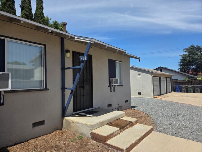 318 W Cypress Ave El Cajon, CA 92020