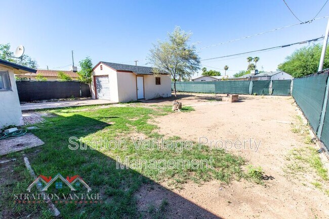 1324 W Clarendon Ave Phoenix, AZ 85013 photo 4