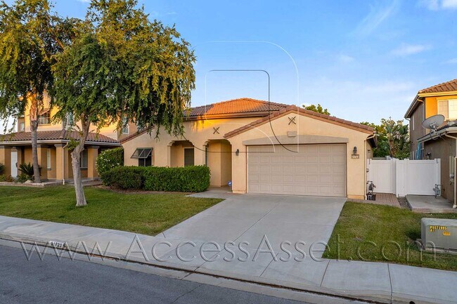 31723 McCartney Dr Winchester, CA 92596 photo 2