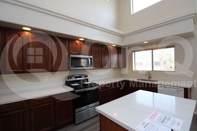 14904 W Cameron Dr Surprise, AZ 85379 photo 3