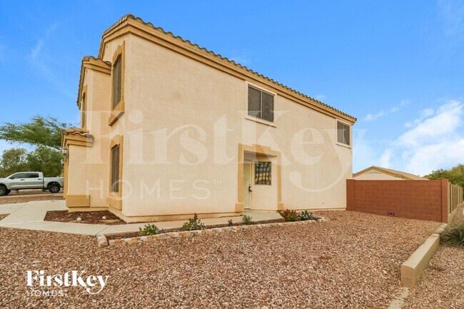23768 W Desert Bloom St Buckeye, AZ 85326 photo 2