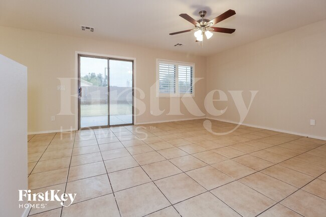 23768 W Desert Bloom St Buckeye, AZ 85326 photo 4