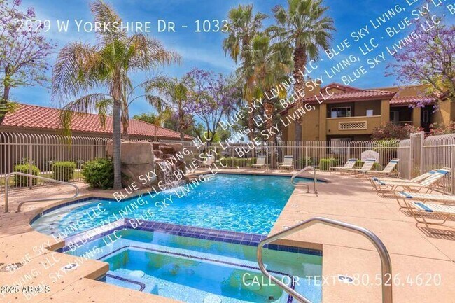 2929 W Yorkshire Dr Phoenix, AZ 85027 photo 3