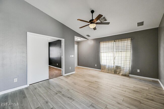 12021 W Columbine Dr El Mirage, AZ 85335 photo 4
