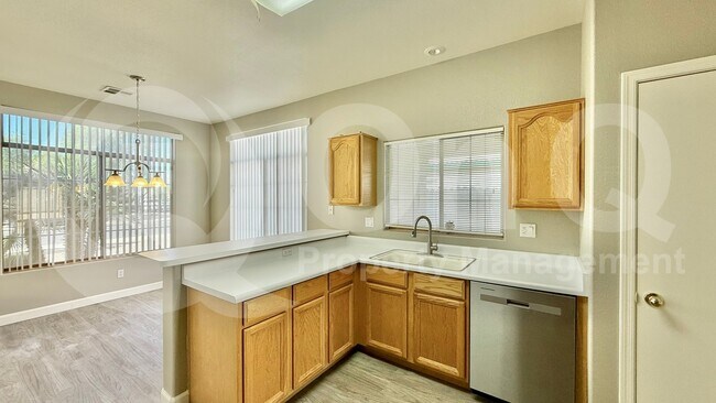 465 N Windsor Mesa, AZ 85213 photo 5