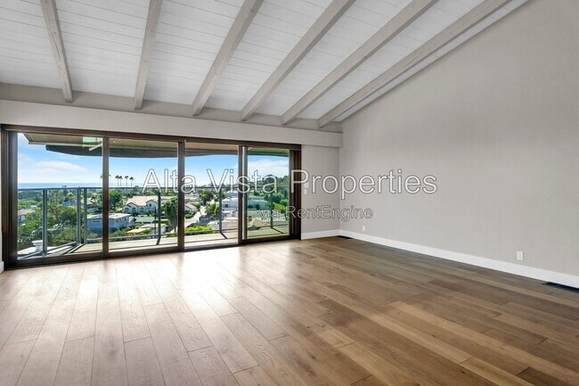 2383 La Marque St San Diego, CA 92109 photo 5