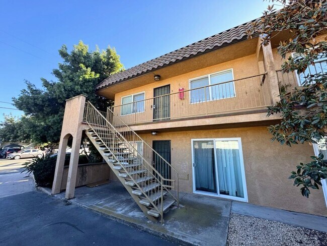 3620 S Barcelona St Spring Valley, CA 91977 photo 2