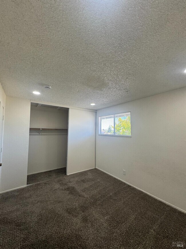 118 Yorkshire Ct Vallejo, CA 94591 photo 3