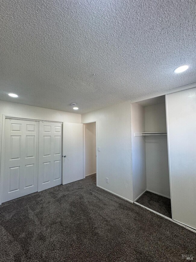 118 Yorkshire Ct Vallejo, CA 94591 photo 2
