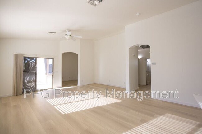 16734 N 173rd Ave Surprise, AZ 85388 photo 4