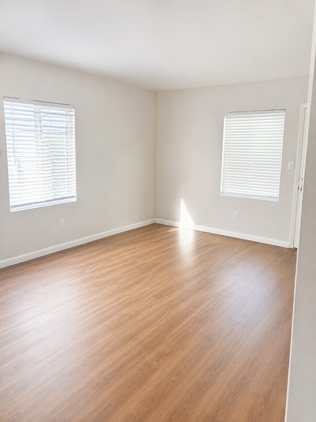 396-396 Millar Ave El Cajon, CA 92020 photo 4