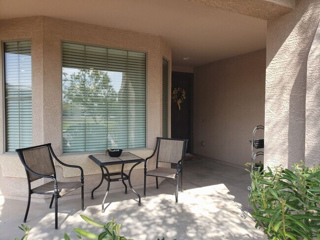 208 E Caribbean Dr Casa Grande, AZ 85122 photo 4