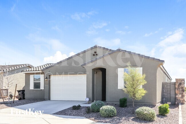 10245 W Wood St Tolleson, AZ 85353 photo 2
