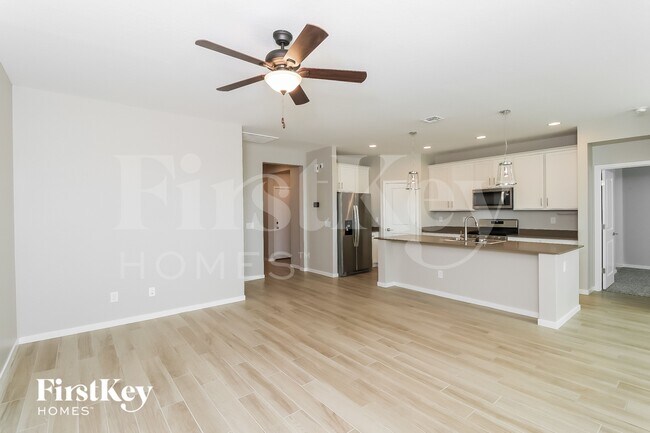 10245 W Wood St Tolleson, AZ 85353 photo 5