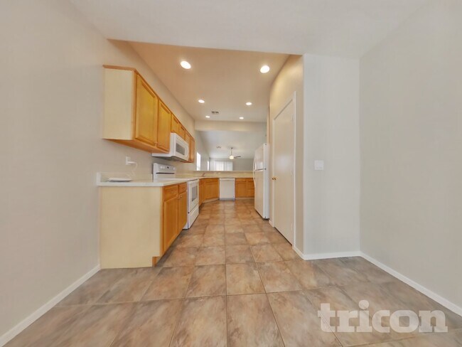 10819 W Virginia Ave Avondale, AZ 85392 photo 5