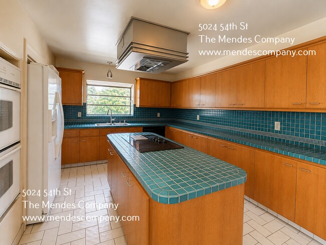 5024 54th St San Diego, CA 92115 photo 4