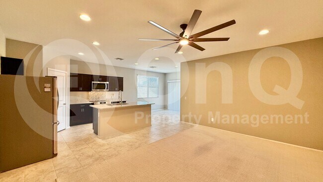 1172 W Paradise Wy Casa Grande, AZ 85122 photo 4