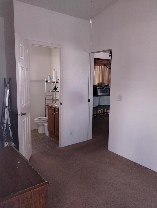 7300 N 51st Ave Glendale, AZ 85301 photo 3
