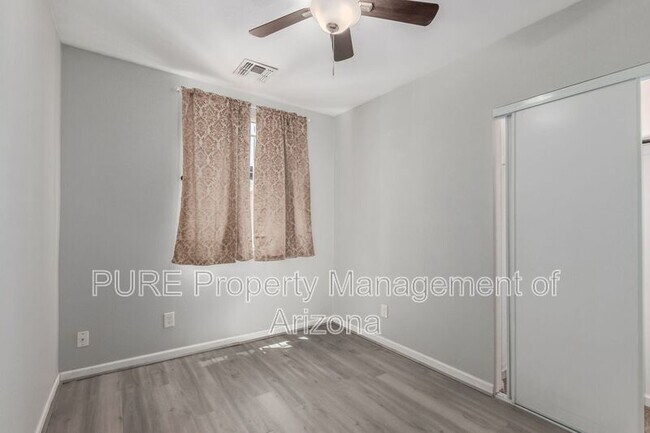 2524 West Campbell Ave Phoenix, AZ 85017 photo 5