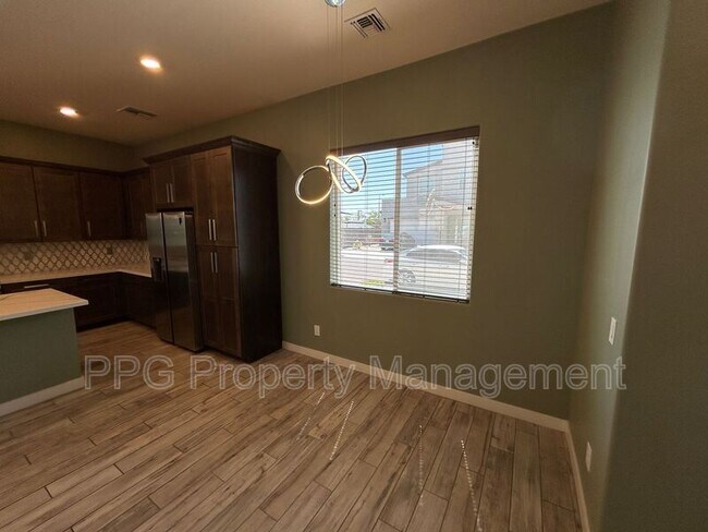 15965 N 74th Ln Peoria, AZ 85381 photo 4