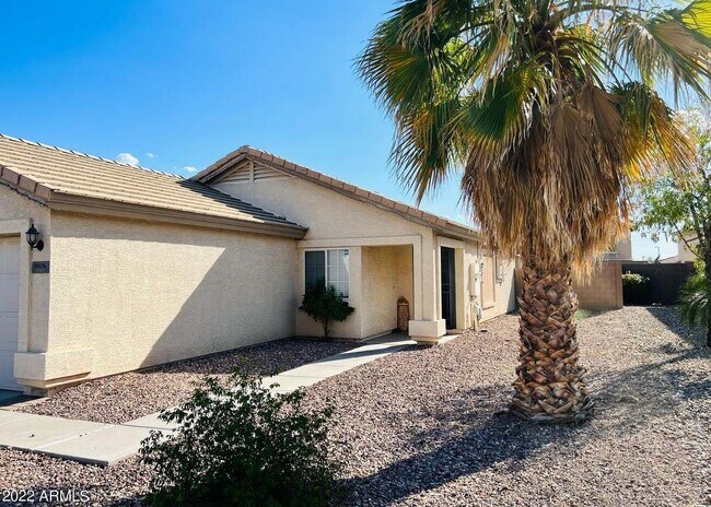 1004 S 226th Ave Buckeye, AZ 85326 photo 2